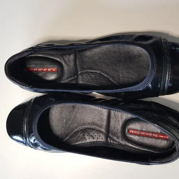 Prada black scrunch patent leather ballerinas’ flats - Picture 6 of 11